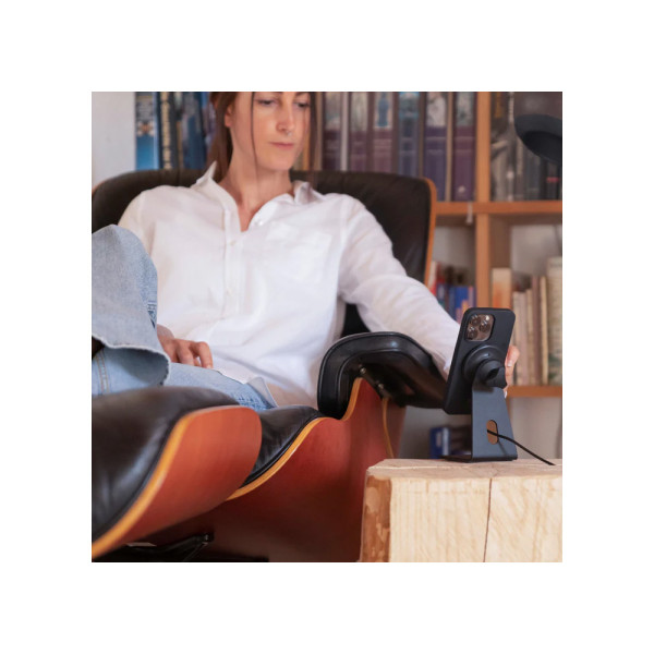 Зарядний пристрій SPC+ (магнітний) SP Connect з підставкою на стіл