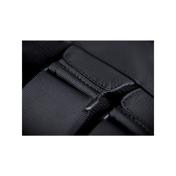 Мотоциклетна шкіряна жилетка Icon Regulator D3O Stripped Vest