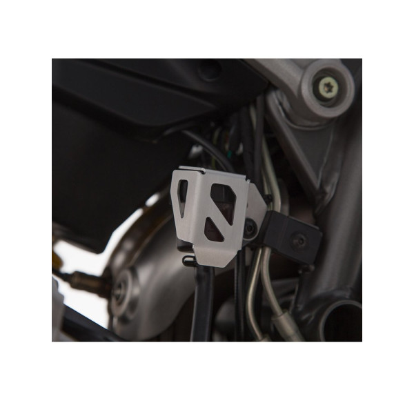 Захист бачка гальмівної рідини SW-MOTECH Ducati Hypermotard 821/ SP 13-16/ 939 16-/ Hyperstrada 821 13-/ 939 16-/ KTM Super Duke 1290 GT