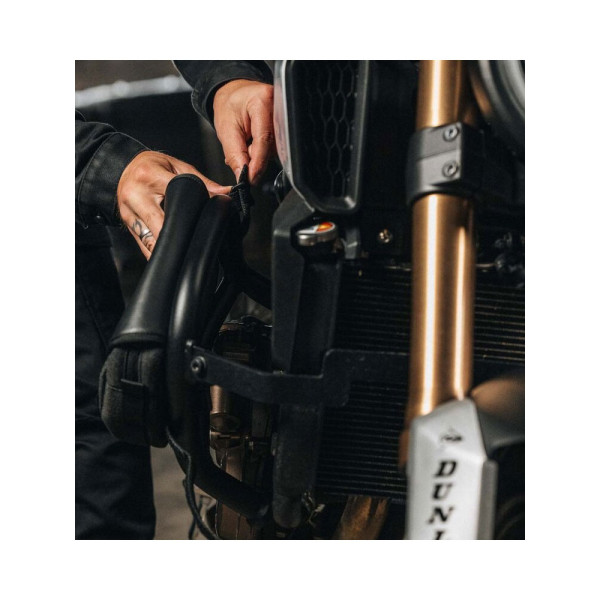 Аксесуарна сумка SW-Motech Legend Gear LA9 чорна об'єм: 2,5л