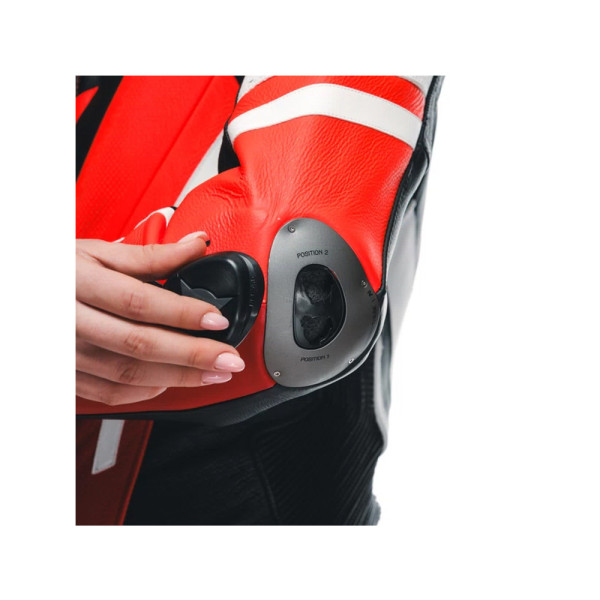 Костюм мотоциклетний одночастинний жіночий Dainese Misano 3 D-Air з подушкою повітряною версія перфорована чорний-червоний-білий