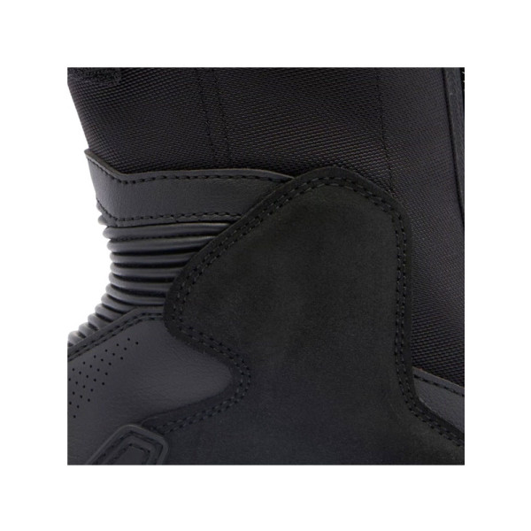 Мотоциклетні черевики Dainese Axial 2 Air чорні-червоні