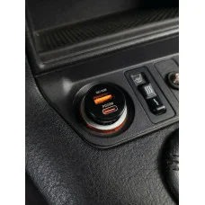 USB зарядний пристрій (A+C) Лампа 12/24V